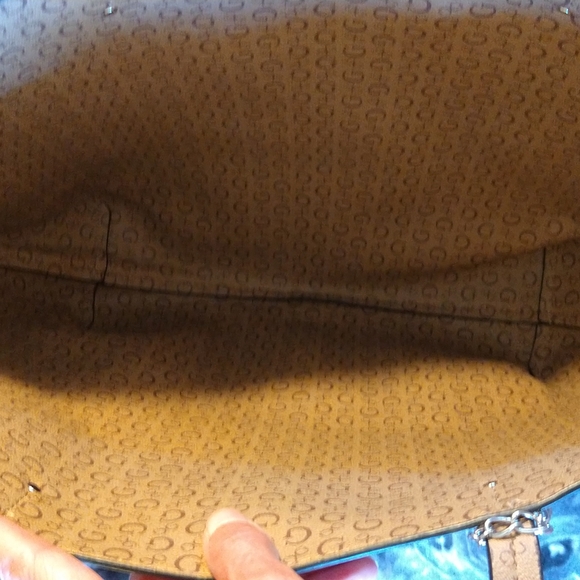 Guess tote/shoulder bag and credit card holder. - Picture 12 of 16